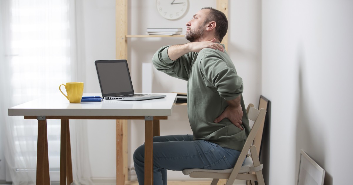El lado invisible del teletrabajo: ¿cuáles son sus riesgos para nuestra salud musculoesquelética?